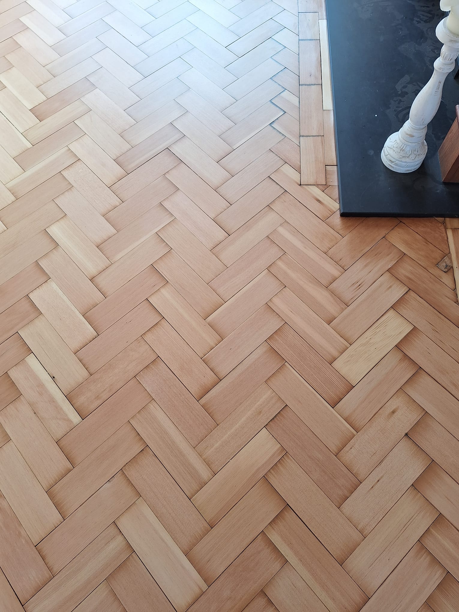 wood floor sanding carshalton